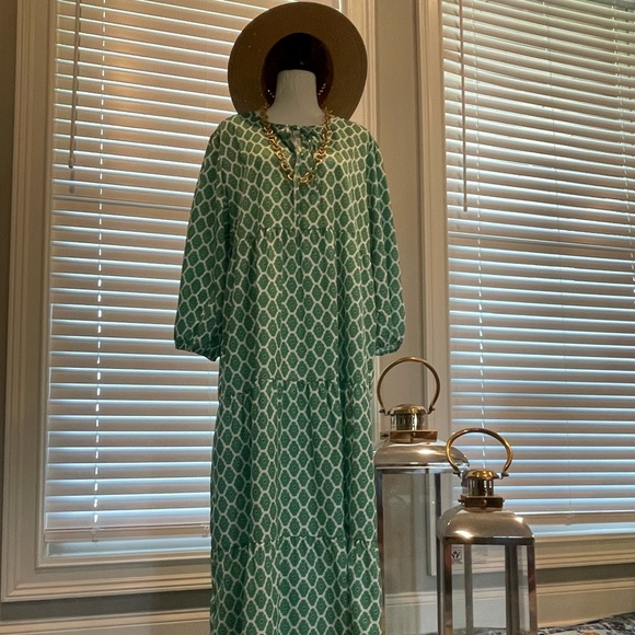 Green Lantern Sleeve Printing Long boho Dress - Picture 3 of 11